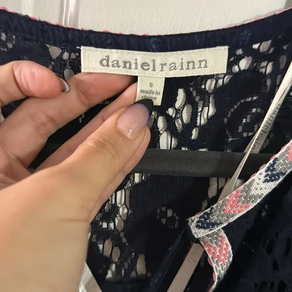 Halter style notch neck sheer overlay maxi. - Picture 5 of 5